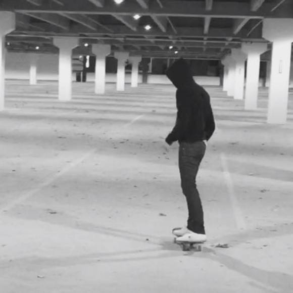 Meet your Posher, Jeron - Picture 1 of 1